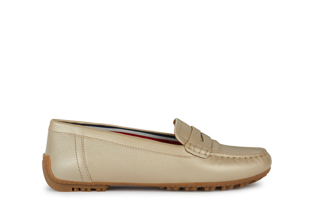 KOSMOPOLIS + GRIP WOMAN