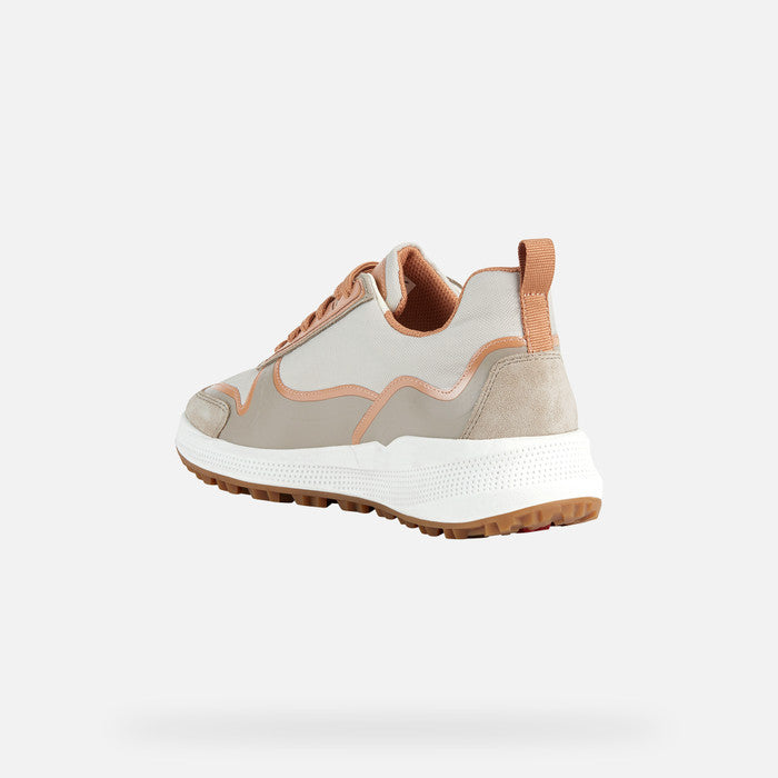 PG1X WOMAN